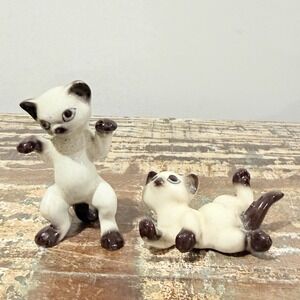 Vintage Siamese Kitten Kittens Cat Cats  Playing Figurines  Ceramic 2 PC Vtg